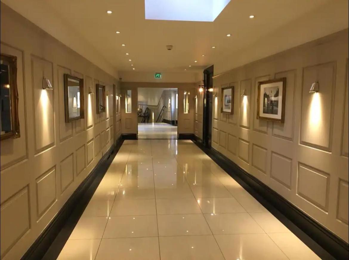 Modern Studio, Prime Location, Stunning View Apartamento *